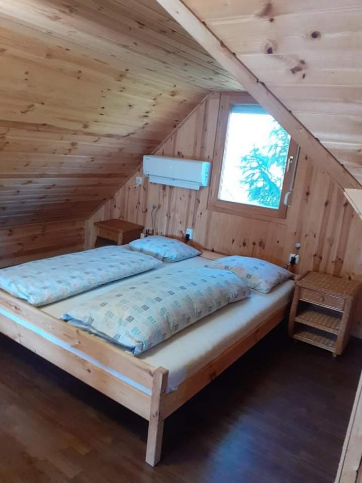 Villa Boglarka Horgasznyaralo Gyomaendrőd Exterior foto